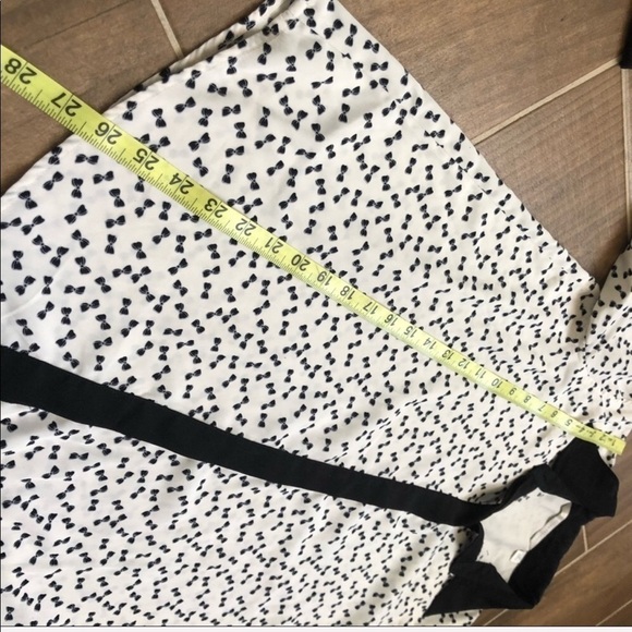 LC Lauren Conrad bow print Shirt Size Medium - Picture 8 of 8